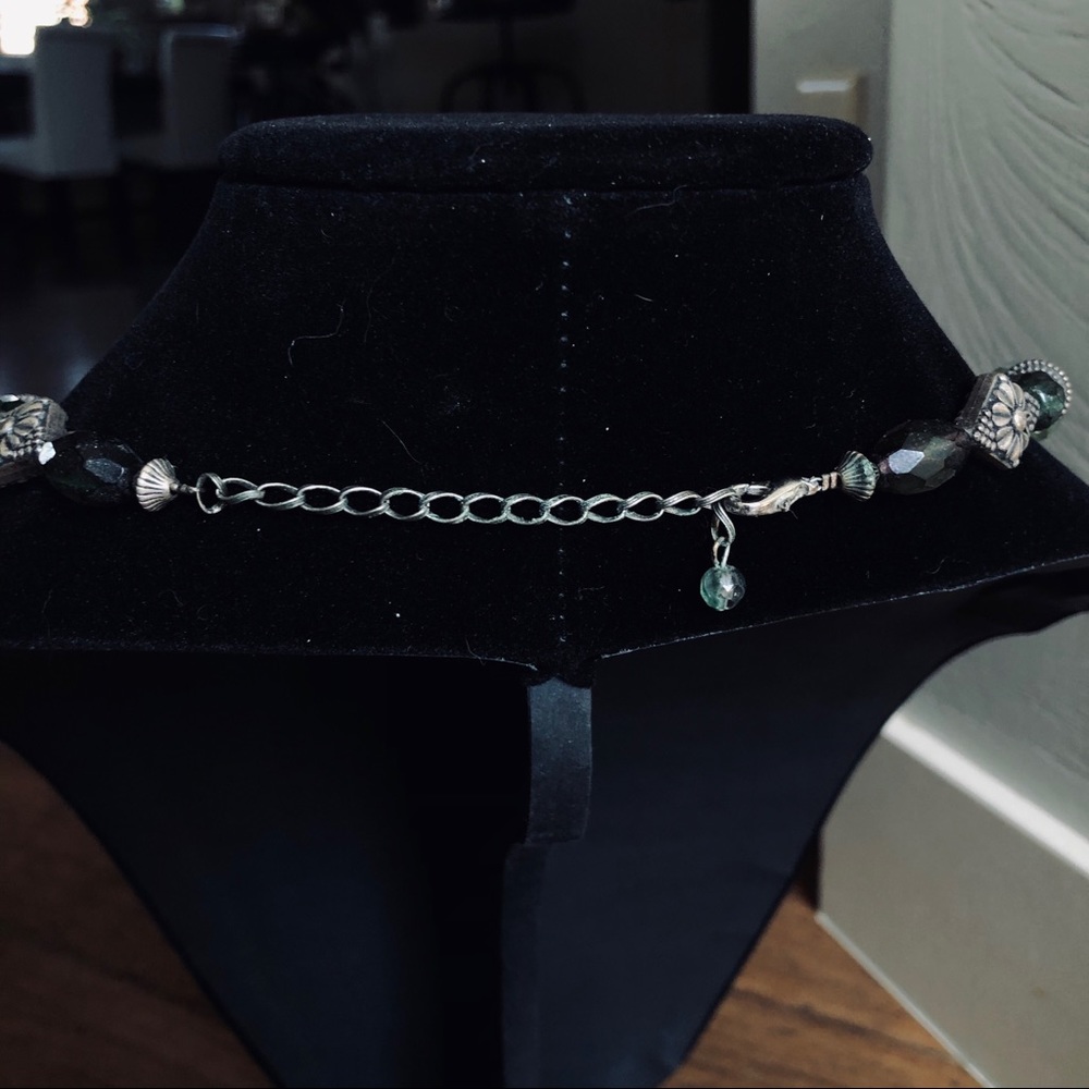 NWOT Silver + Green Tone Bead Bohemian Necklace - Picture 5 of 5